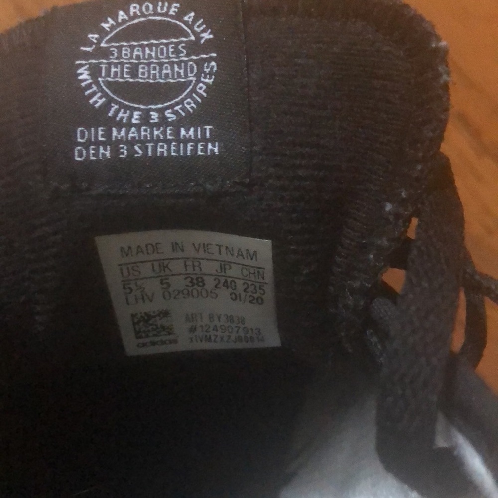Adidas Skater Shoe - Picture 5 of 5